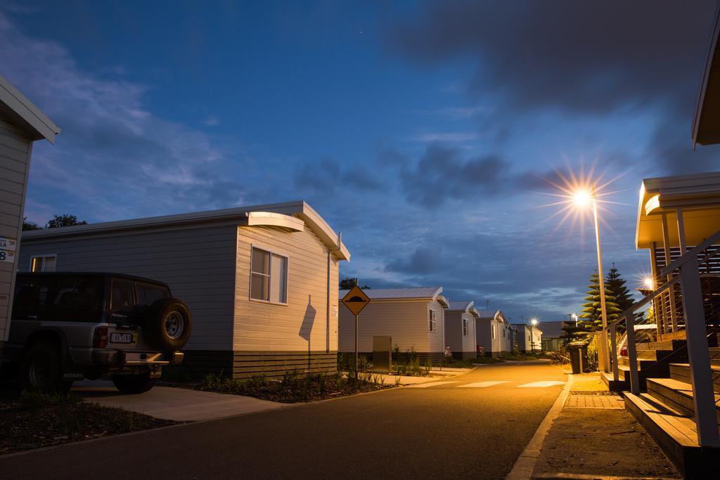 Nrma Stockton Beach Holiday Park Hotel ห้อง รูปภาพ