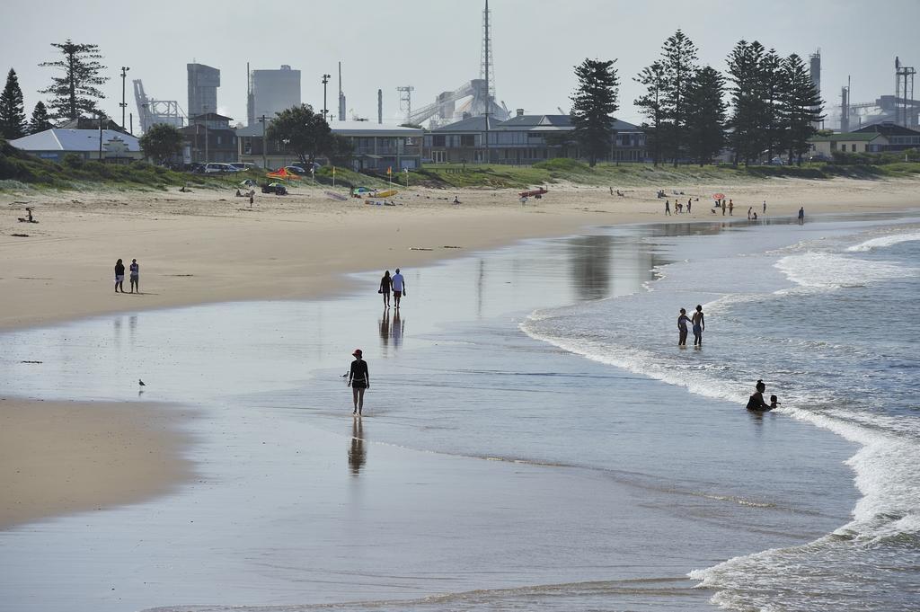 Nrma Stockton Beach Holiday Park Hotel ภายนอก รูปภาพ