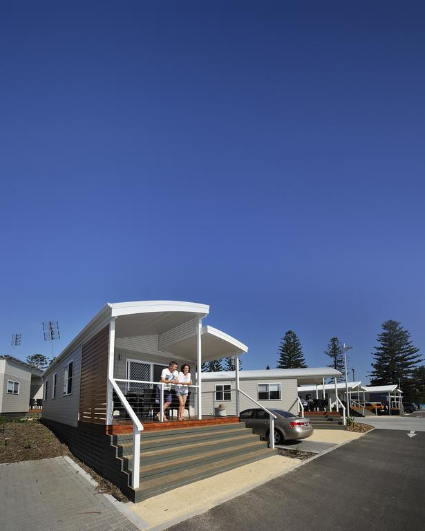 Nrma Stockton Beach Holiday Park Hotel ภายนอก รูปภาพ